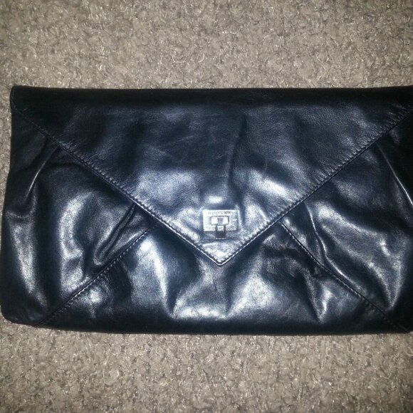 RUDSAK - Black Leather Clutch-Buttery Soft Leather-Gorgeous! Excellent Condition - Picture 3 of 8